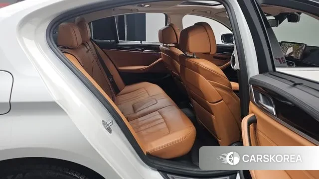 BMW 5 Series (G30) 2021 Белый из Кореи, фото 3