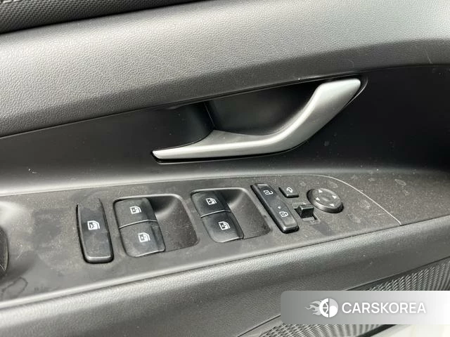 Hyundai Elantra 2022 Белый из Китая, фото 3