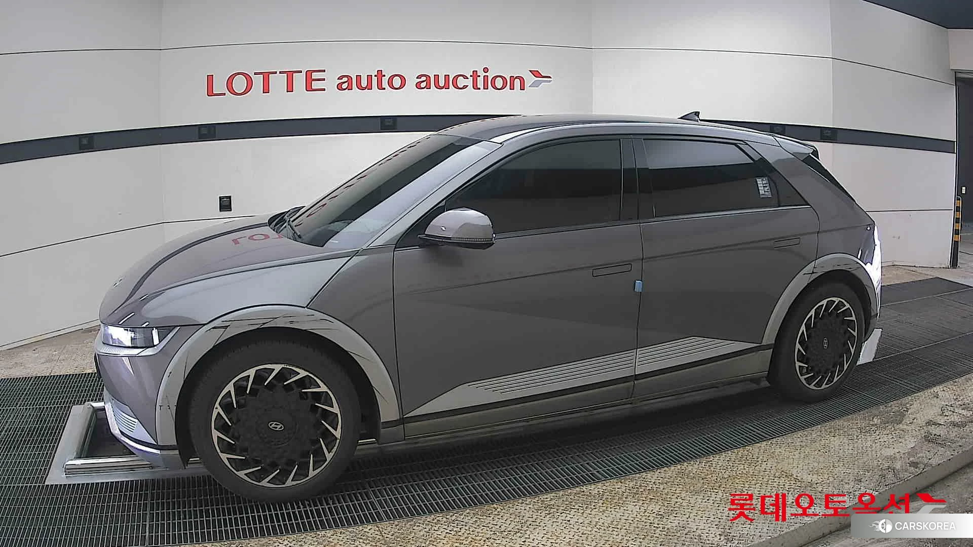 Hyundai IONIQ 5 2022 Mystic Olive Green Pearl из Кореи, фото 3