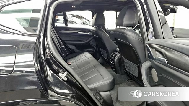 BMW X4 (G02) 2023 Черный из Кореи, фото 3