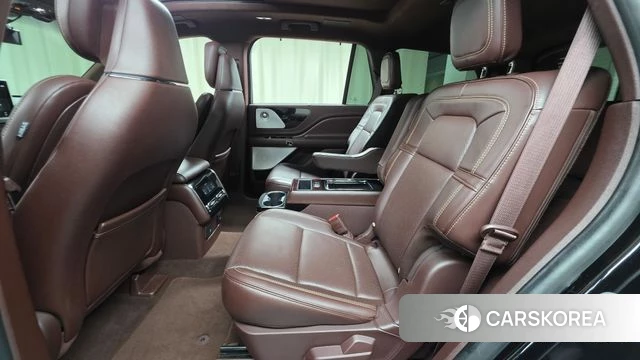 Lincoln Aviator 2nd generation 2023 Черный из Кореи, фото 3