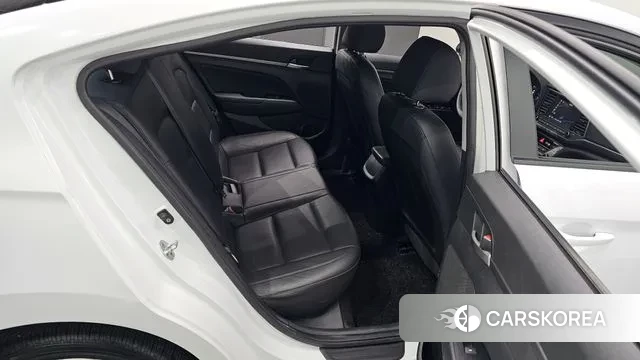 Hyundai Avante AD 2018 Белый из Кореи, фото 3