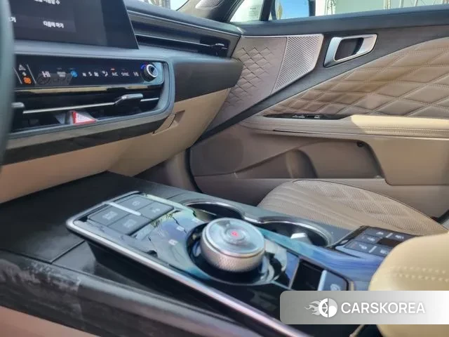 Kia K8 Hybrid 2023 Белый из Кореи, фото 3