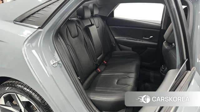 Hyundai Avante (CN7) 2020 Серебристо-серый из Кореи, фото 3