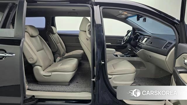 Kia The New Carnival 2020 Черный из Кореи, фото 3