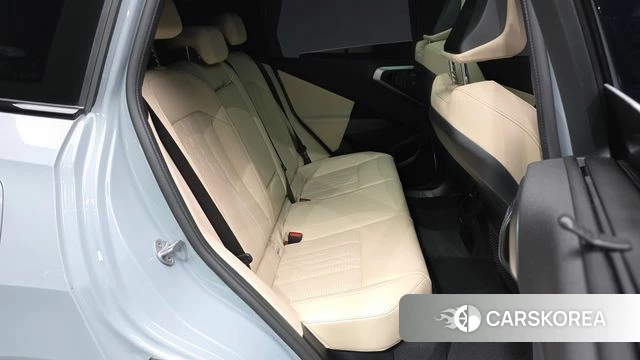 BMW X3 (G45) 2025 Светло-серебряный цвет из Кореи, фото 3