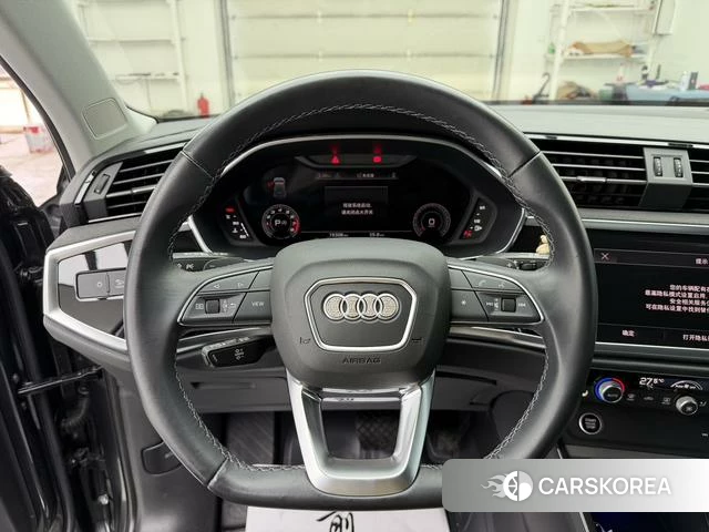 Audi Q3 2023 Темно-серый из Китая, фото 3