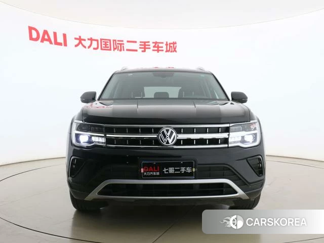 Volkswagen Tourang 2022 Черный из Китая, фото 3
