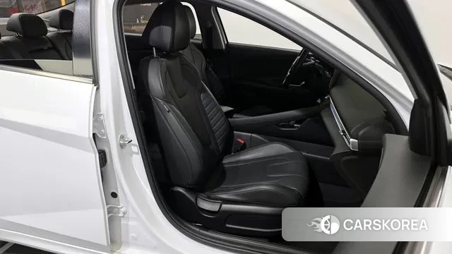 Hyundai Avante (CN7) 2021 Белый из Кореи, фото 3