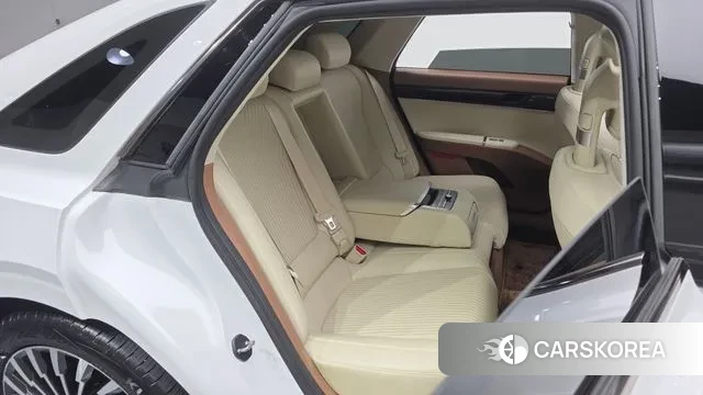 Hyundai Grandeur Hybrid (GN7) 2023 Белый из Кореи, фото 3