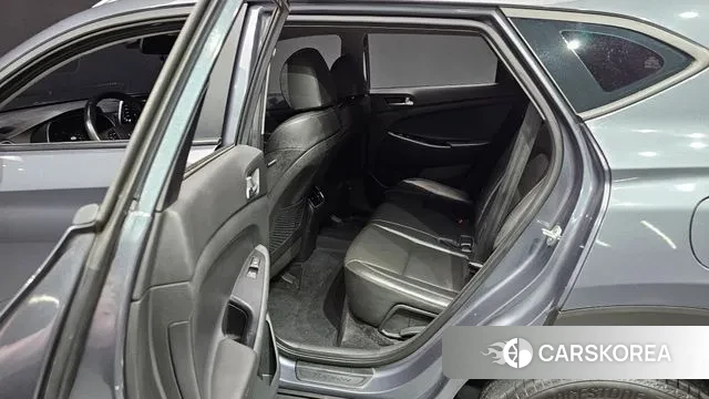 Hyundai All New Tucson 2020 Светло-серебряный цвет из Кореи, фото 3