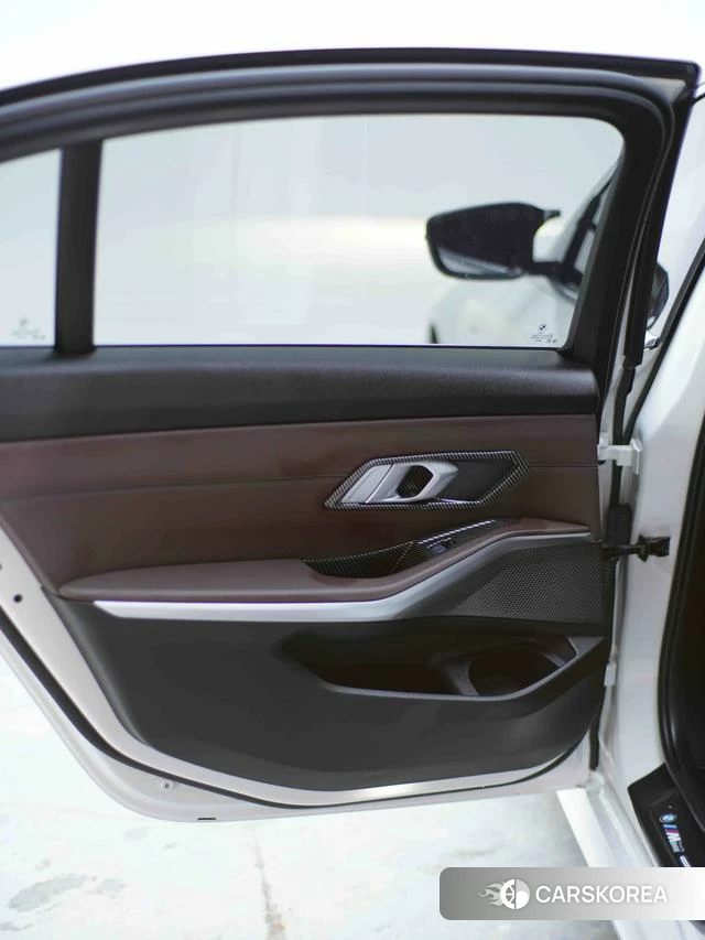 BMW 3 series 2022 Белый из Китая, фото 3