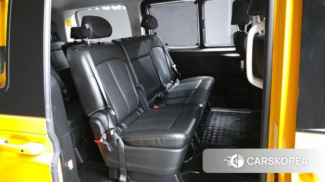 Hyundai Staria 2021 Желтый из Кореи, фото 3