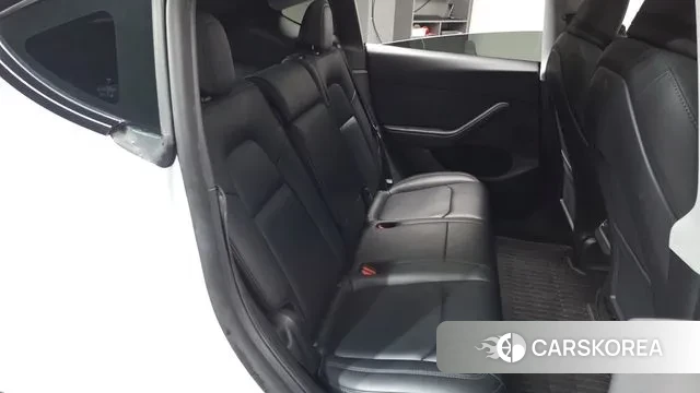 Tesla Model Y 2024 Белый из Кореи, фото 3