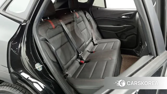 Chevrolet (GM Daewoo) Trax Crossover 2023 Черный из Кореи, фото 3