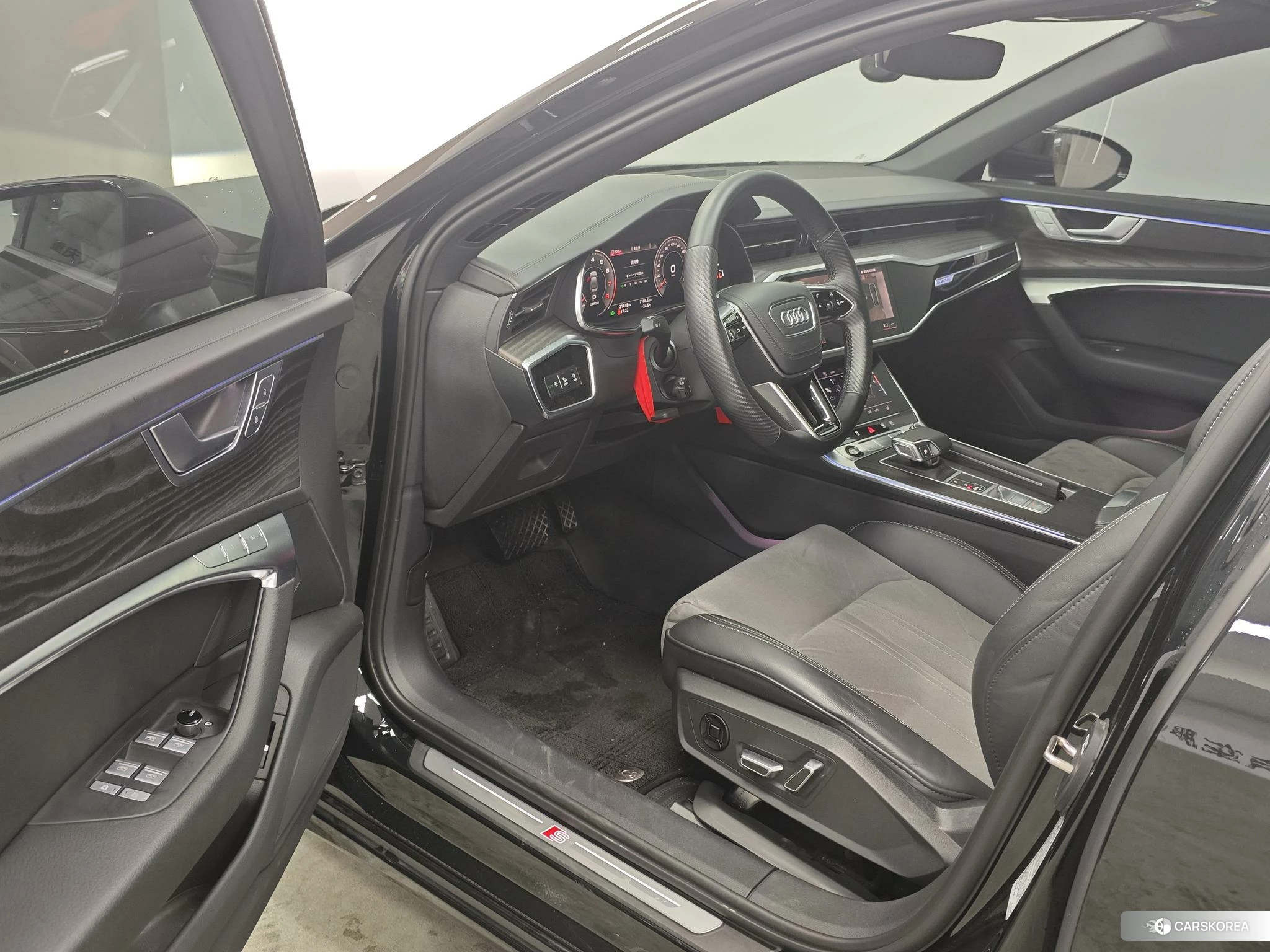 Audi A6L 2023 Черный из Китая, фото 3