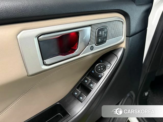 Ford Explorer 6th Generation 2020 Белый из Кореи, фото 3
