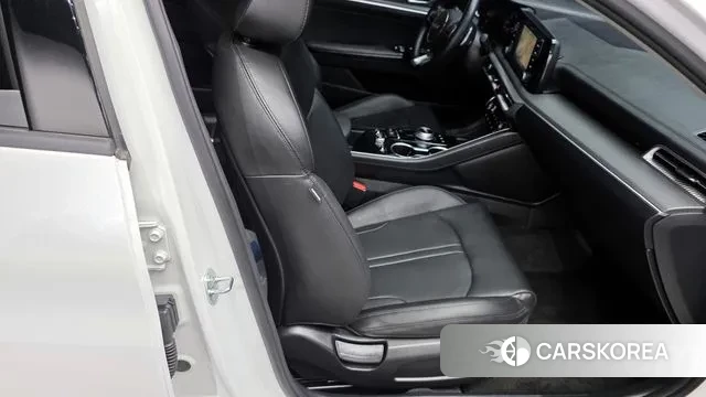 Kia K5 3rd generation 2023 Белый из Кореи, фото 3