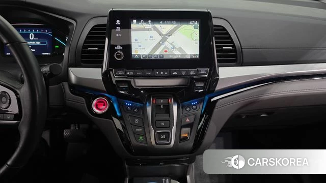 Honda Odyssey 2019 Белый из Кореи, фото 3