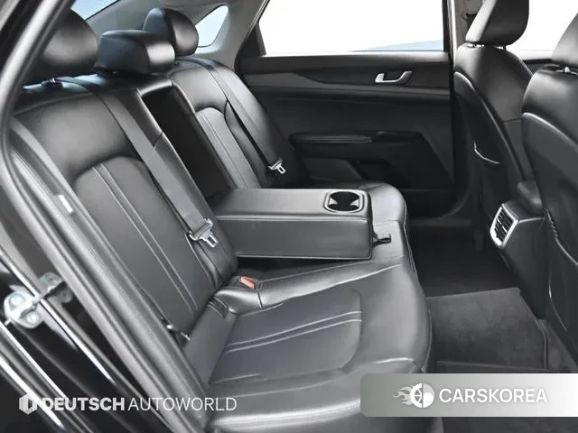 Kia K5 3rd generation 2023 Черный из Кореи, фото 3