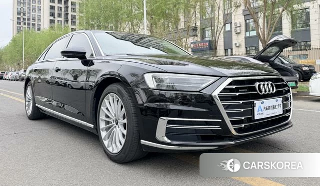 Audi A8 2021 Черный из Китая, фото 3