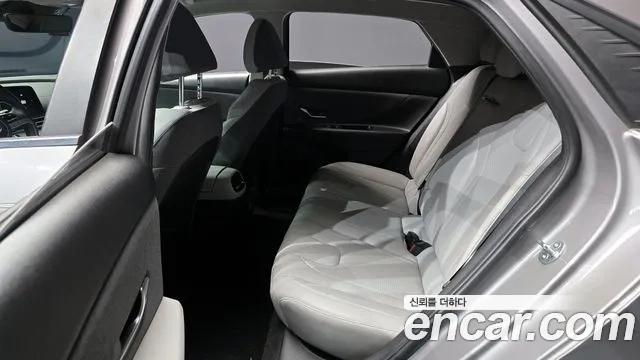 Hyundai Avante (CN7) 2020 Серебряный из Кореи, фото 3