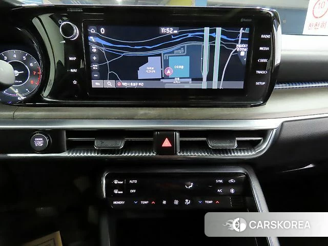 Kia K5 3rd generation 2023 Черный из Кореи, фото 3