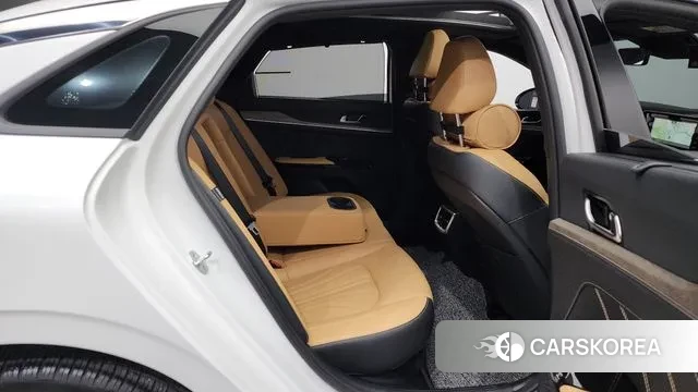 Kia K5 Hybrid 3rd Generation 2023 Белый из Кореи, фото 3