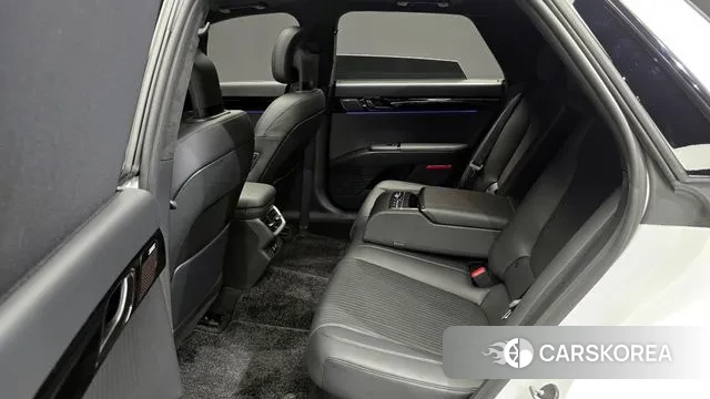 Hyundai Grandeur Hybrid (GN7) 2023 Белый из Кореи, фото 3