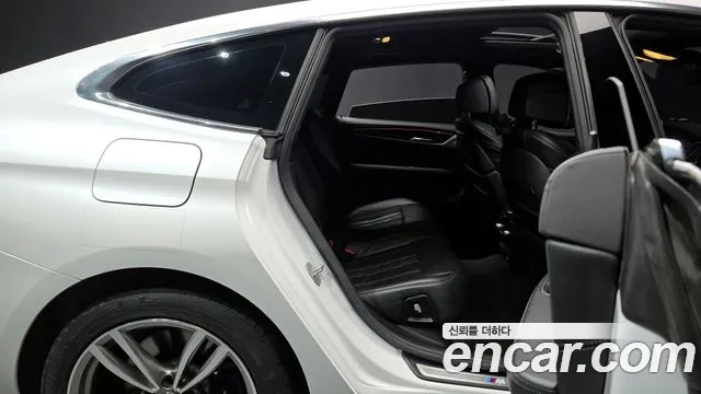 BMW 6 Series GT (G32) 2019 Белый из Кореи, фото 3