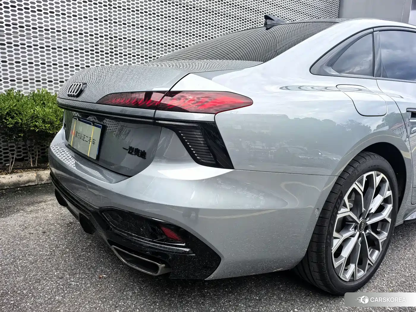 Audi A6L 2026 Silver/gray из Китая, фото 3