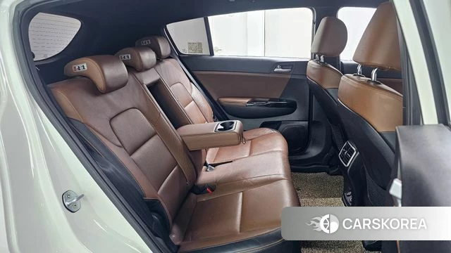Kia Sportage The Bold 2018 Белый из Кореи, фото 3