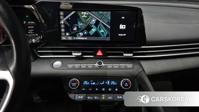 Hyundai Avante (CN7) 2021 Светло-серебряный цвет из Кореи, фото 3