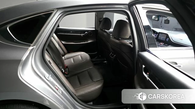 Hyundai Grandeur IG 2018 Серебристо-серый из Кореи, фото 3