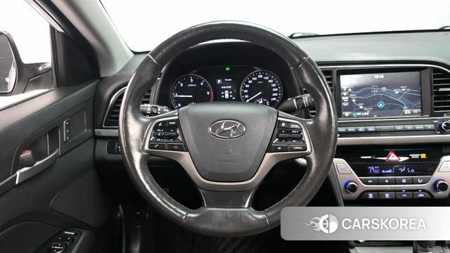 Hyundai Avante AD 2018 Белый из Кореи, фото 3