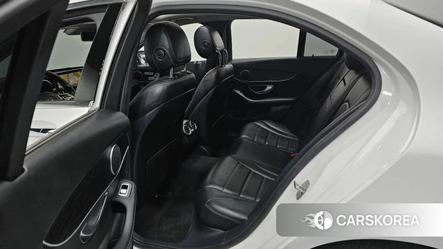 Mercedes-Benz C-Class W205 2019 Белый из Кореи, фото 3