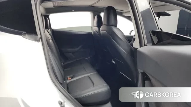 Tesla Model Y 2022 Белый из Кореи, фото 3