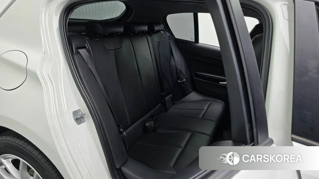 BMW 1 Series (F20) 2018 Белый из Кореи, фото 3