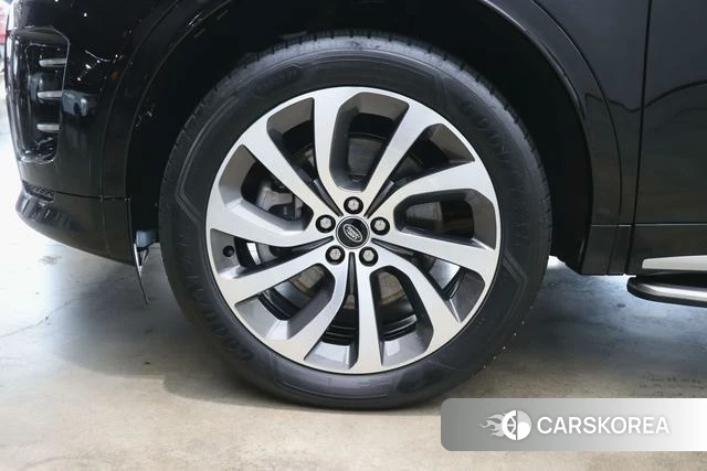 Land Rover Discover sports 2024 Черный из Китая, фото 3