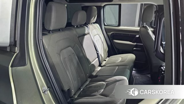 Land Rover Defender (L663) 2020 Зеленый из Кореи, фото 3