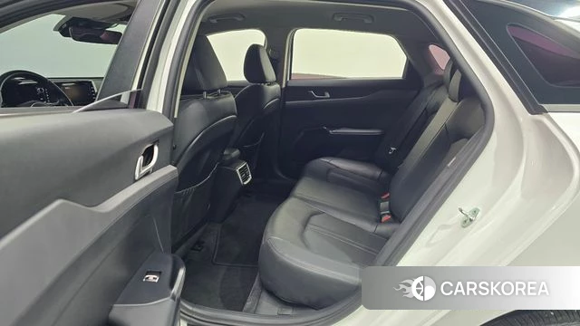 Kia K5 3rd generation 2021 Белый из Кореи, фото 3