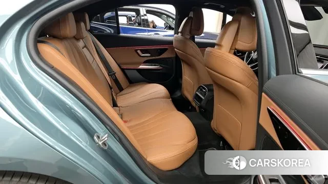 Mercedes-Benz E-Class W214 2025 Синий нефрит из Кореи, фото 3