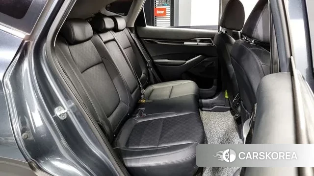 Kia Seltos 2021 Серый из Кореи, фото 3