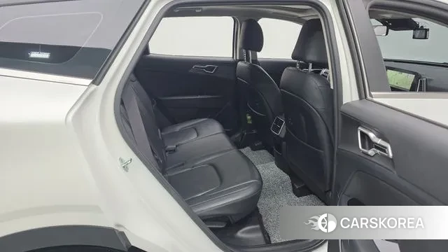 Kia Sportage 5th Generation 2022 Белый из Кореи, фото 3