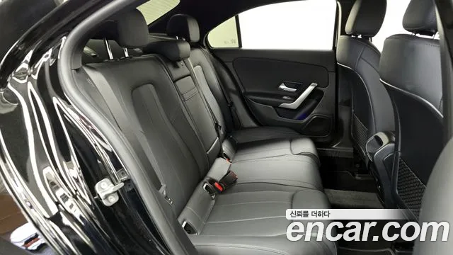 Mercedes-Benz A-Class W177 2024 Черный из Кореи, фото 3