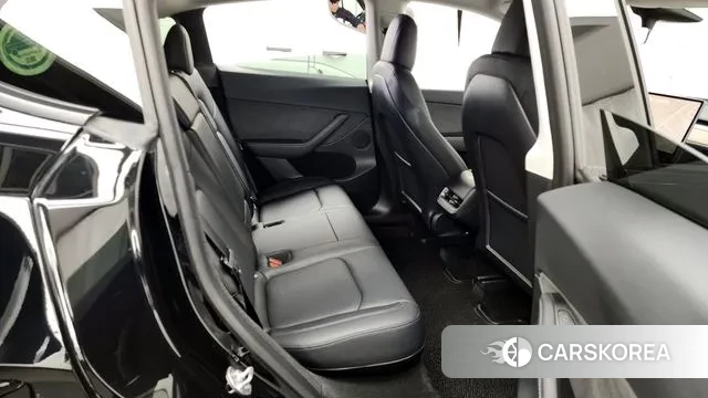 Tesla Model Y 2023 Черный из Кореи, фото 3