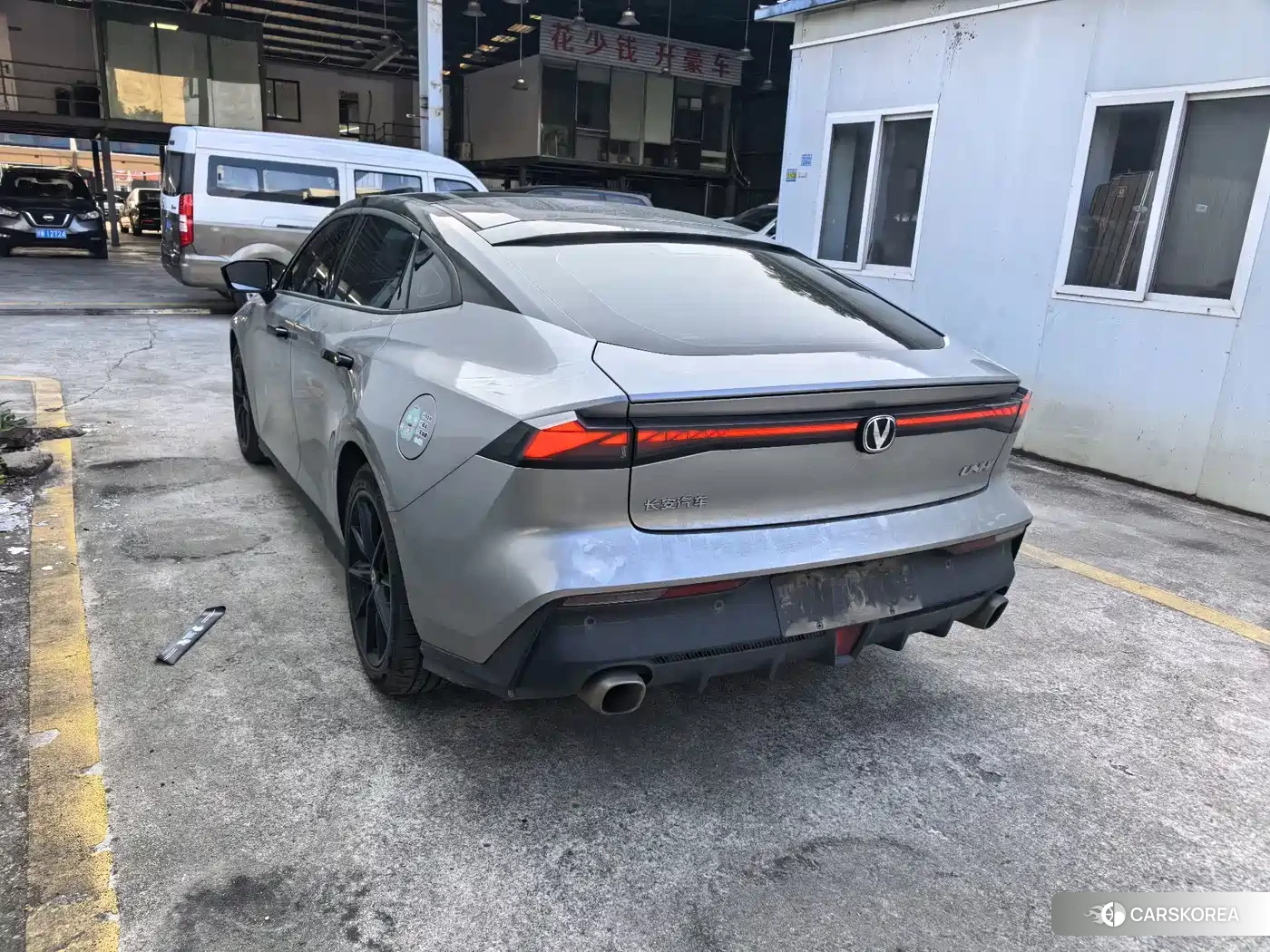 Chang'an UNI-V 2022 Silver/gray из Китая, фото 3