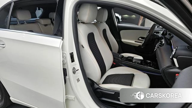 Mercedes-Benz A-Class W177 2020 Белый из Кореи, фото 3