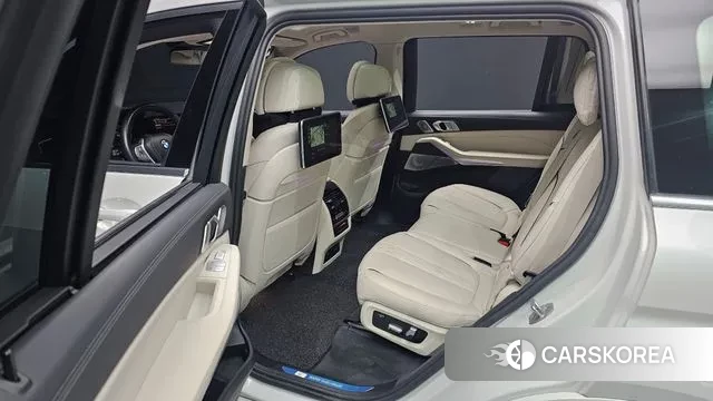 BMW X7 (G07) 2022 Белый из Кореи, фото 3