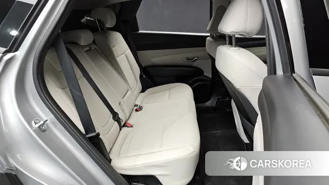 Hyundai The New Tucson Hybrid (NX4) 2024 Серебристо-серый из Кореи, фото 3